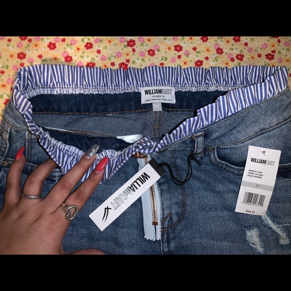 SOLD🔆Band new 🔆William Rast Jean skirt - Picture 3 of 5